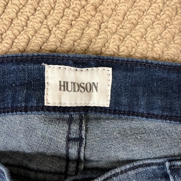 Hudson skinny jeans. SiE 28. Distressed - Picture 2 of 5